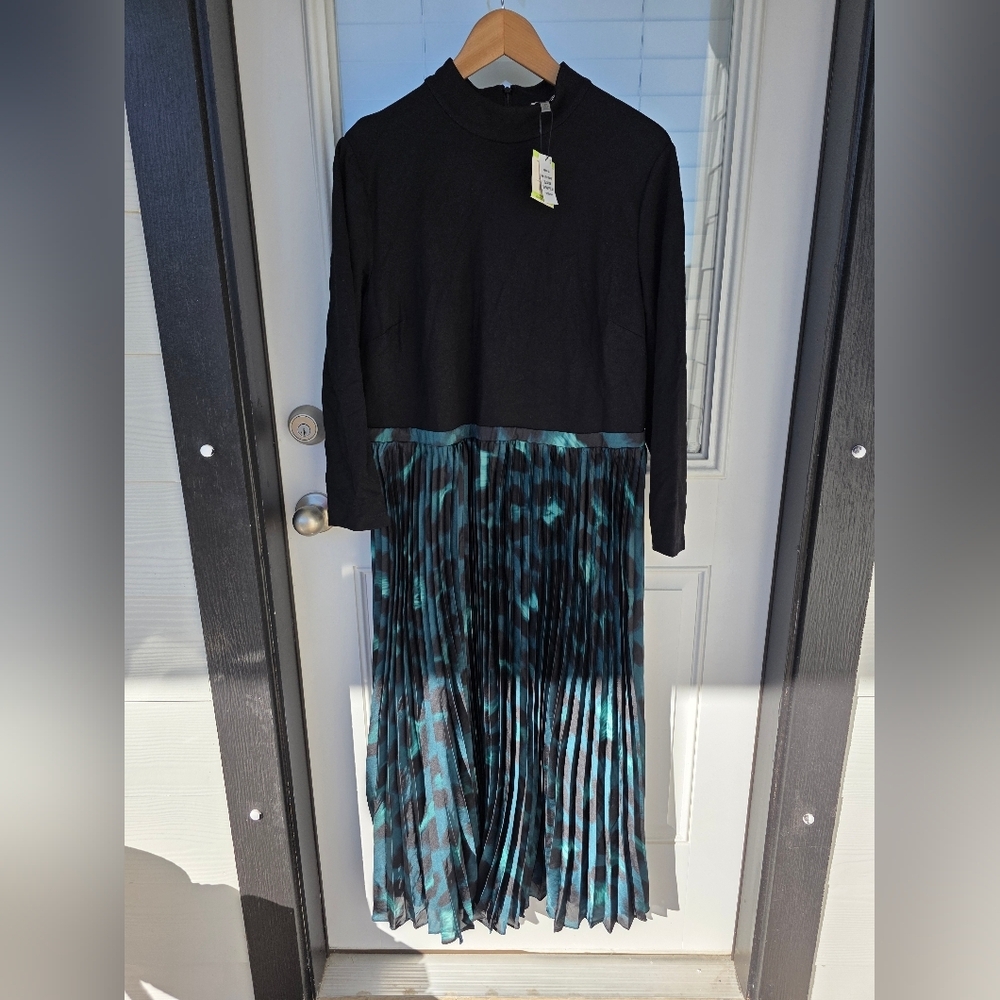Anne Klein Plus Size Mixed-Media Pleated Midi Dress Sz 18W NWT Cocktail Party - Picture 3 of 12